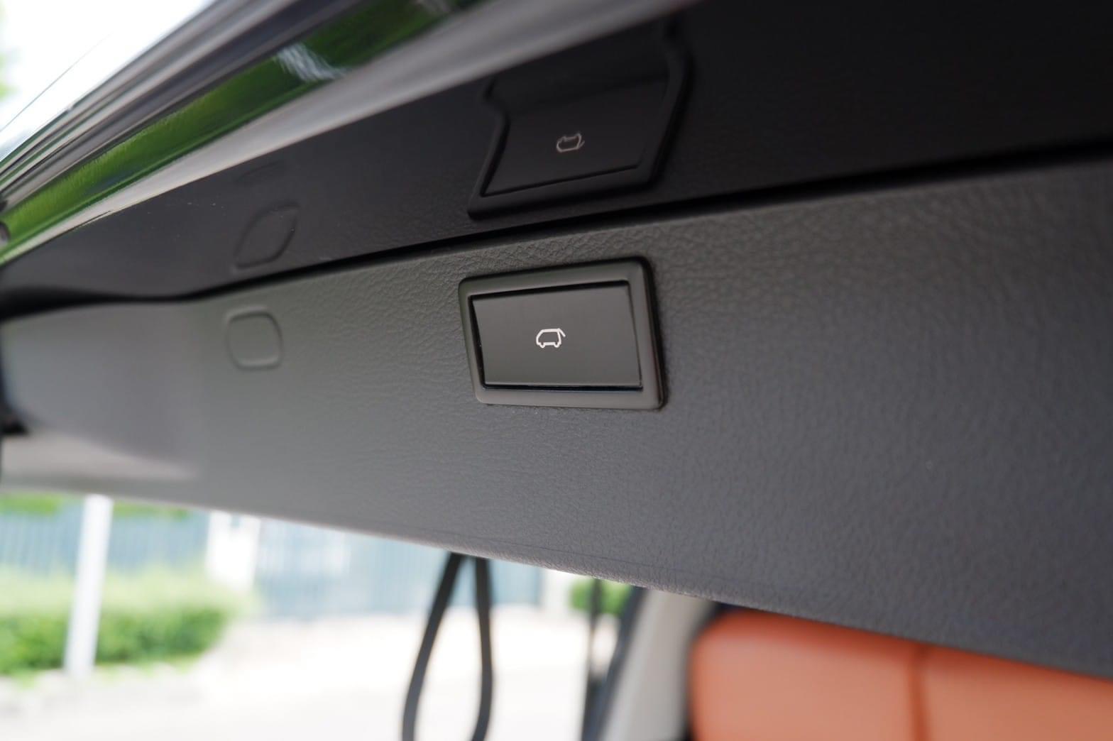 VOLK CARAVELLE T6 COMFORTLINE2 ปี 2018