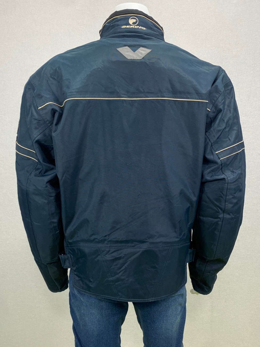 เสื้อขี่มอเตอร์ไซด์( มือสอง) RCS 999: อก 50" ยาว 25" **BERING**