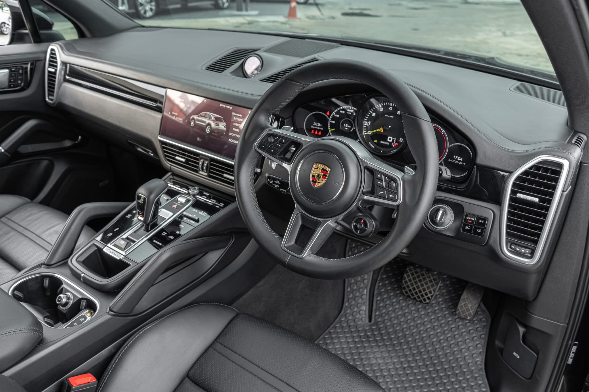 Porsche Cayenne ปี 2021
