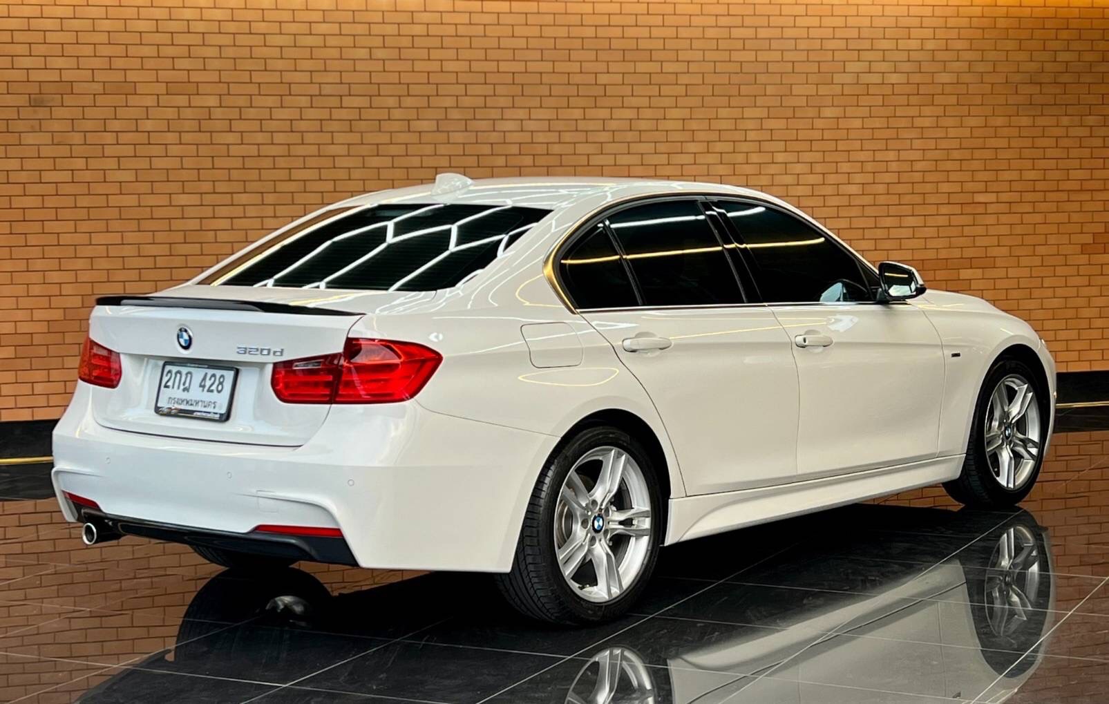 Bmw 320d F30 ชุดแต่ง M-Sport ปี 2013