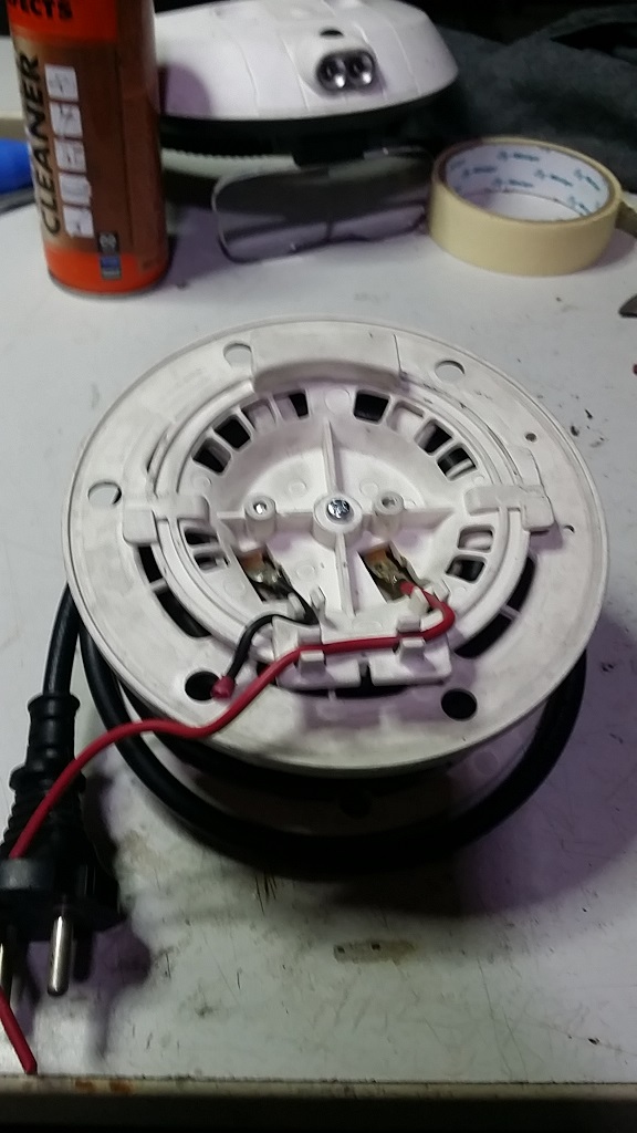 ซ่อมเครื่องดูดฝุ่น ยี่ห้อ HITACHI รุ่น CV-SH20V อาการไฟไม่เข้า