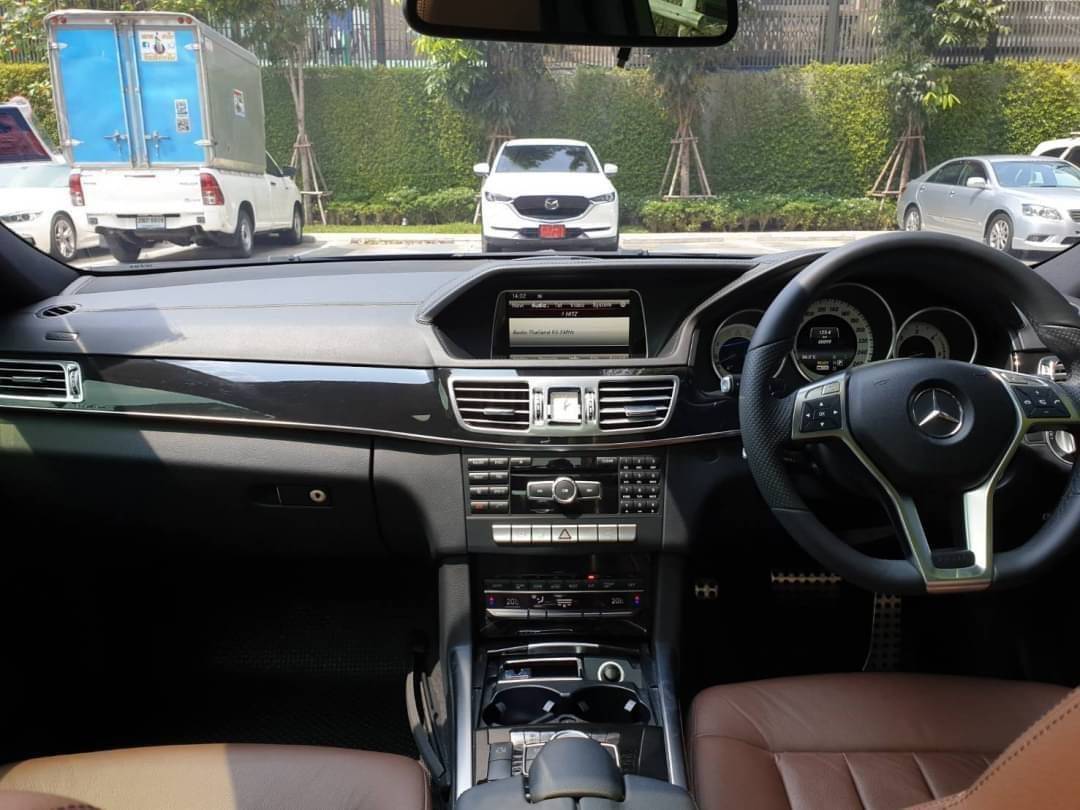 Mercedes E300 blutec Amg ปี 2013