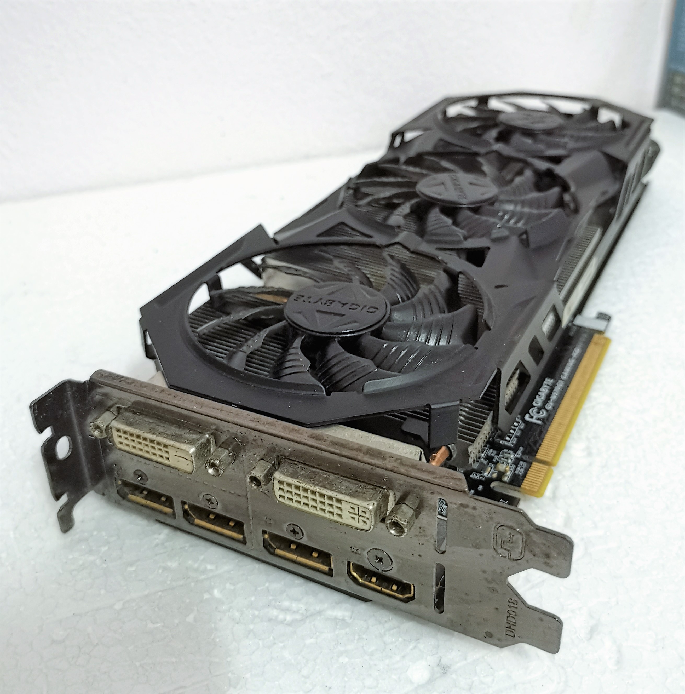 GIGABYTE GTX970 G1 GAMING 4GB GDDR5 256 BIT
