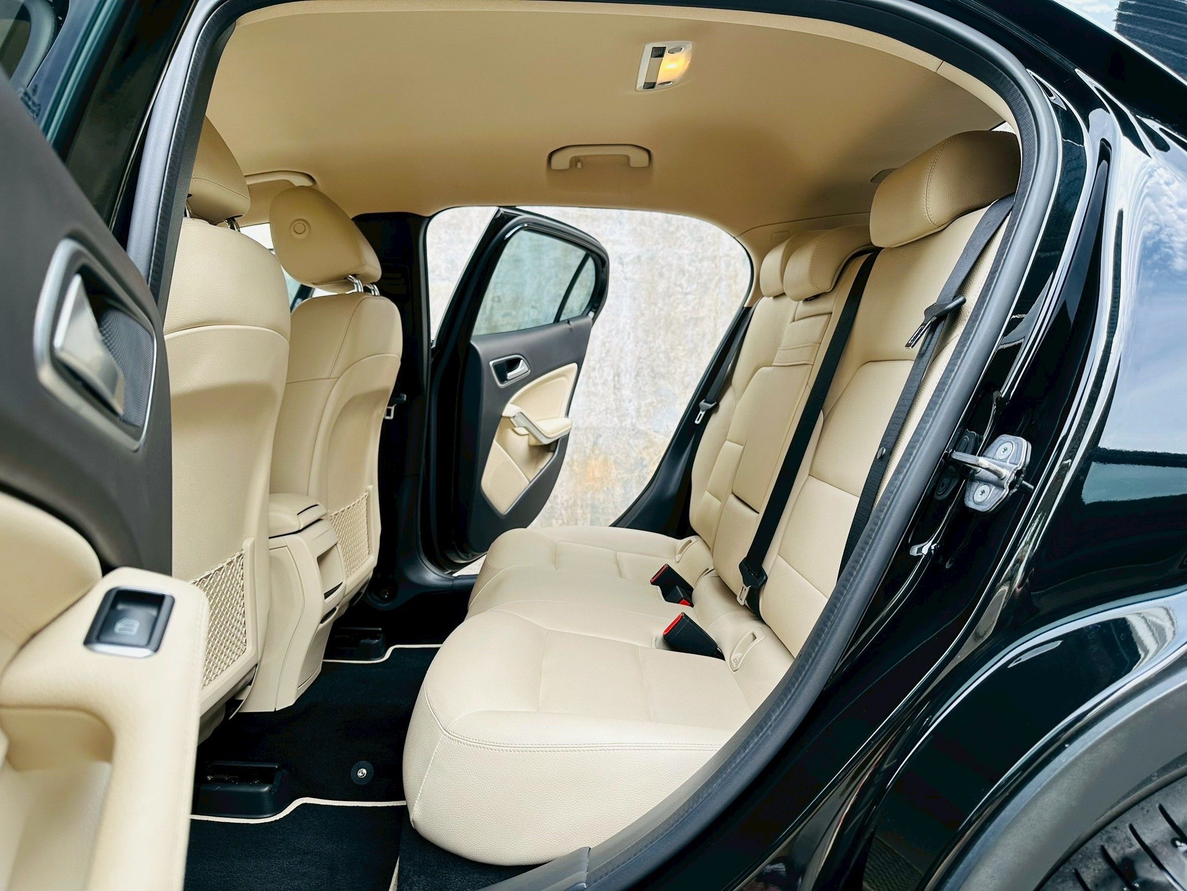 Mercedes-Benz GLA200 W156 ปี 2020