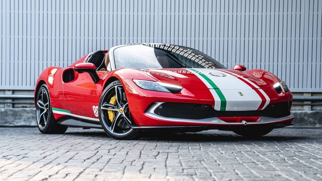 Ferrari 296 GTS V6 Plug-in Hybrid ปี 2024
