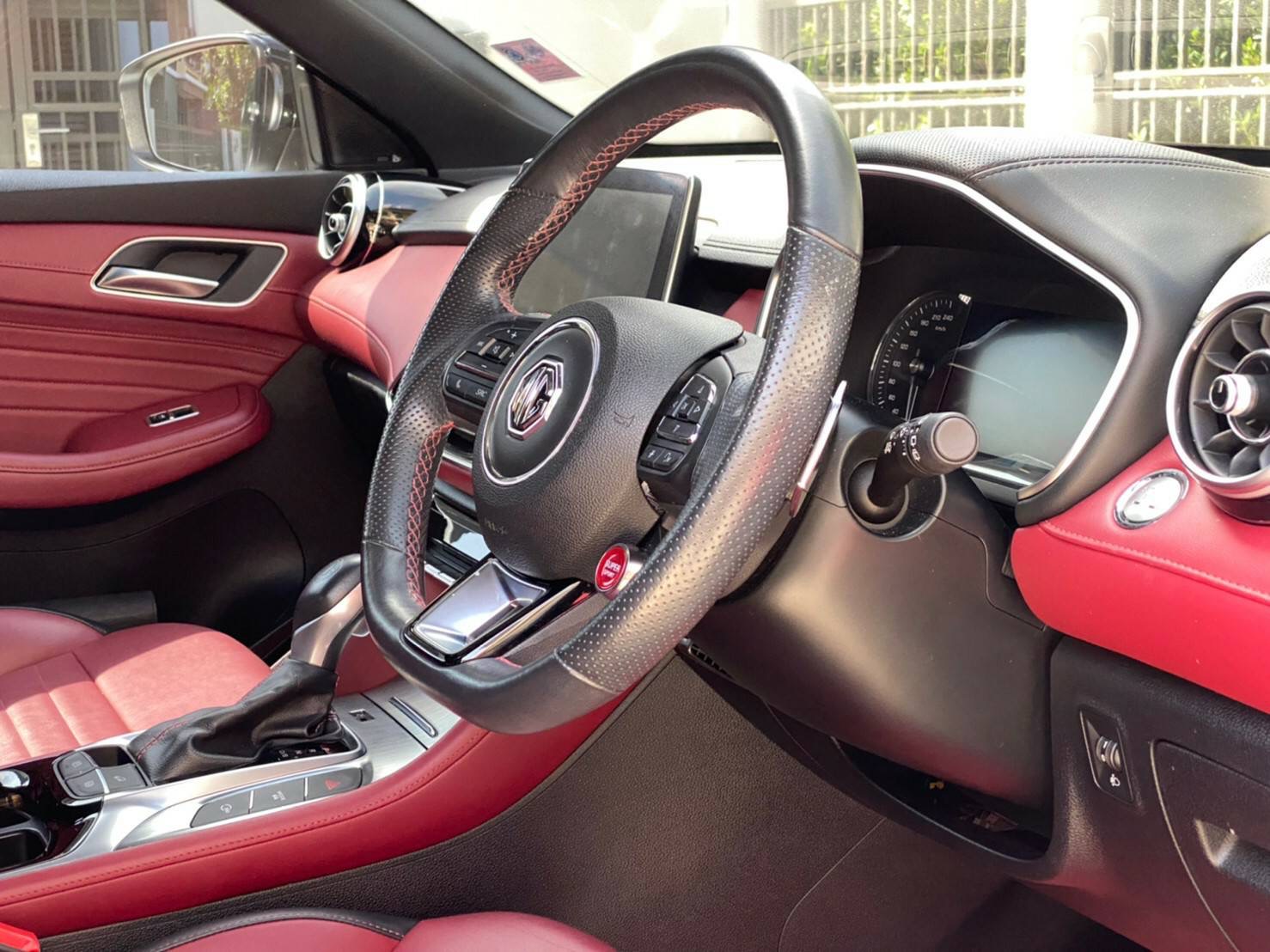MG HS 1.5X Sunroof สีขาว ปี 2020 รุ่นท็อป