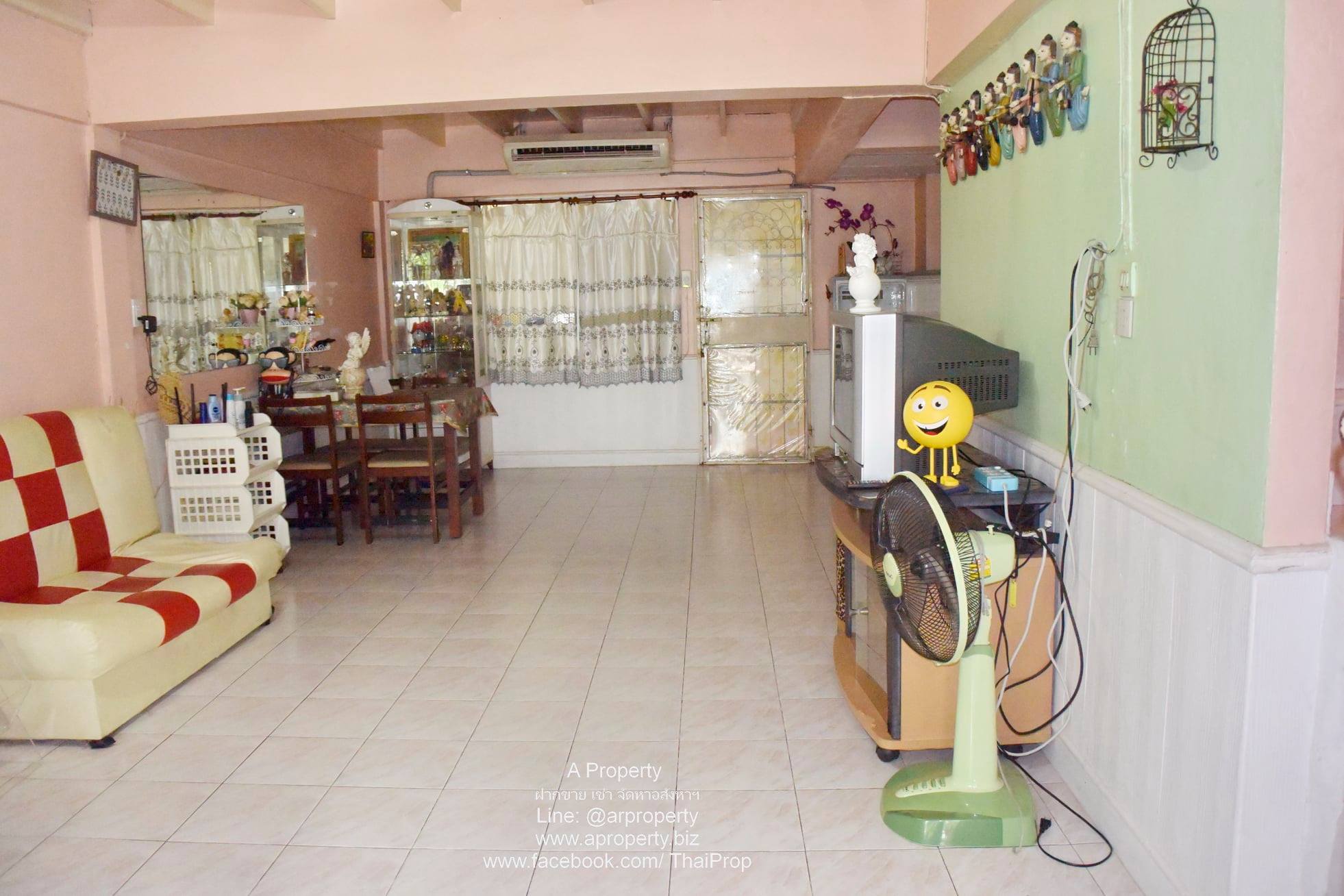 ให้เช่า ทาวน์เฮาส์แจ้งวัฒนะ 28 บรรยากาศร่มรื่น ( ห้ามเลี้ยงสัตว์ )