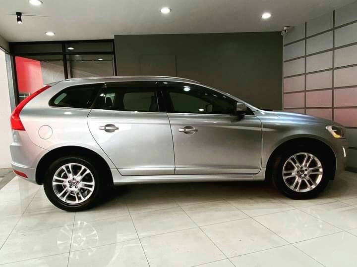 Volvo XC60 D4 Drive 2.0 V5 163 hp ปี 2014