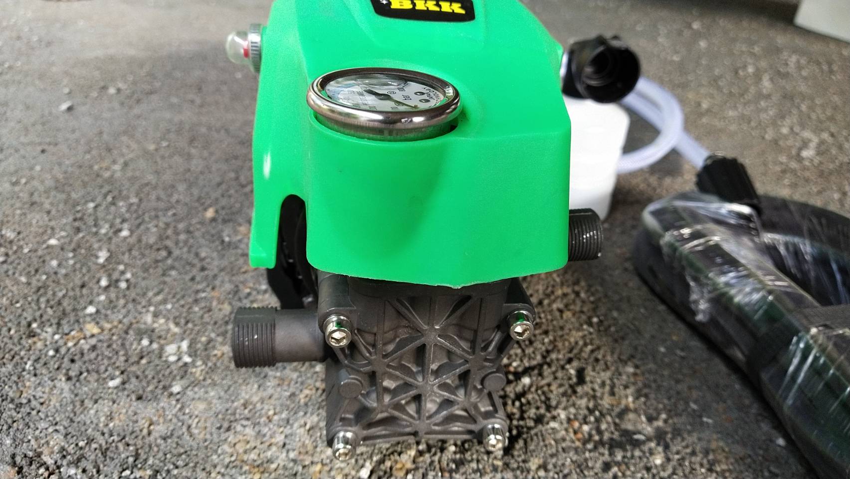 เครื่องฉีดนํ้าแรงดันสูง ยี่ห้อ BKK งาน Japan แท้ความแรง 350 บาร์