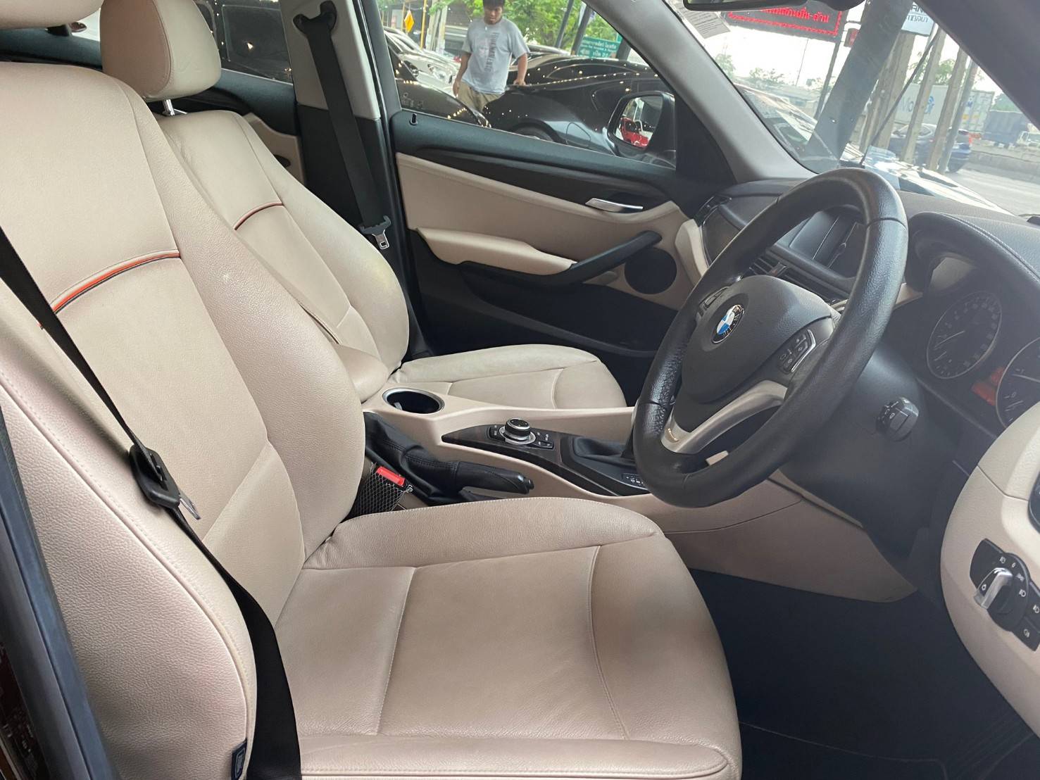 BMW X1 SDRIVE 18I XLINE ปี 2014 จด 16