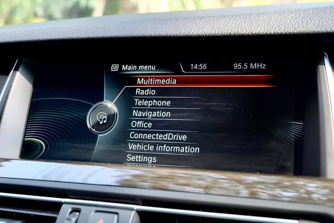BMW 528i LCI Twin Turbo F10 ปี 2014