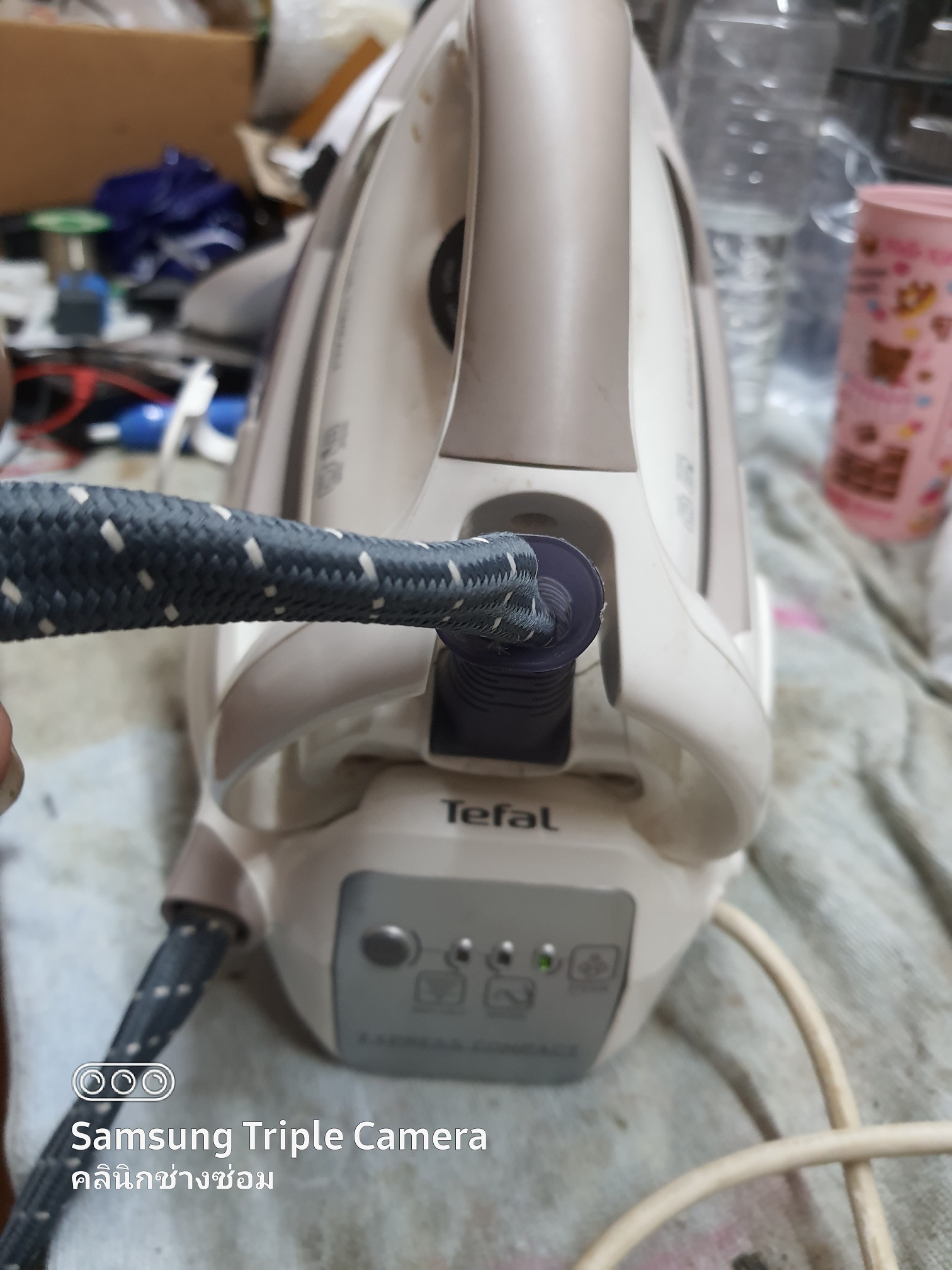 ซ่อมเตารีดไอน้ำ ยี่ห้อ TEFAL รุ่น GV8075 อาการไม่ร้อนไอน้ำไม่ออก