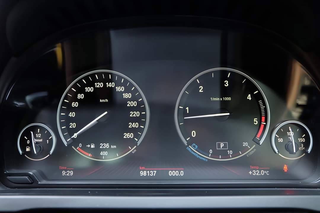 Bmw Series 7 F02 730LD ปี 2012