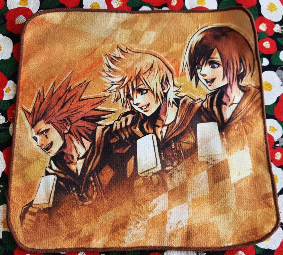 ผ้าเช็ดหน้า BANDAI Kingdom Hearts 20 Th Anniversary จากญี่ปุ่นสกรีนสวยมากๆ Size : 25 x 25 cm