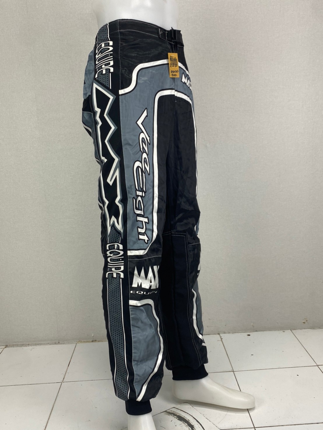 กางเกงขี่มอเตอร์ไซด์ ( มือสอง ) E&A 227: เอว 28" ยาว 30" **EQUIPE**