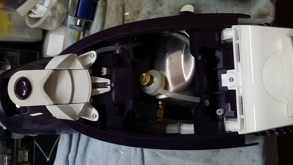 ซ่อมเตารีดไอน้ำ ยี่ห้อ PHILIPS รุ่น GC9240 อาการไอน้ำไม่ออก