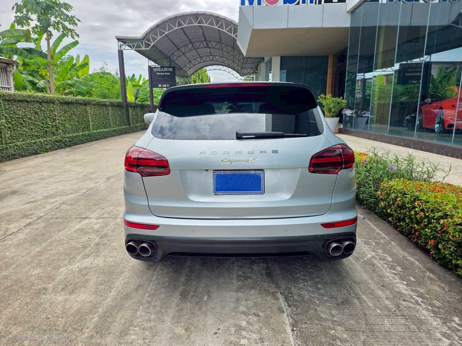 Porsche Cayenne Platinum edition ปี 2017