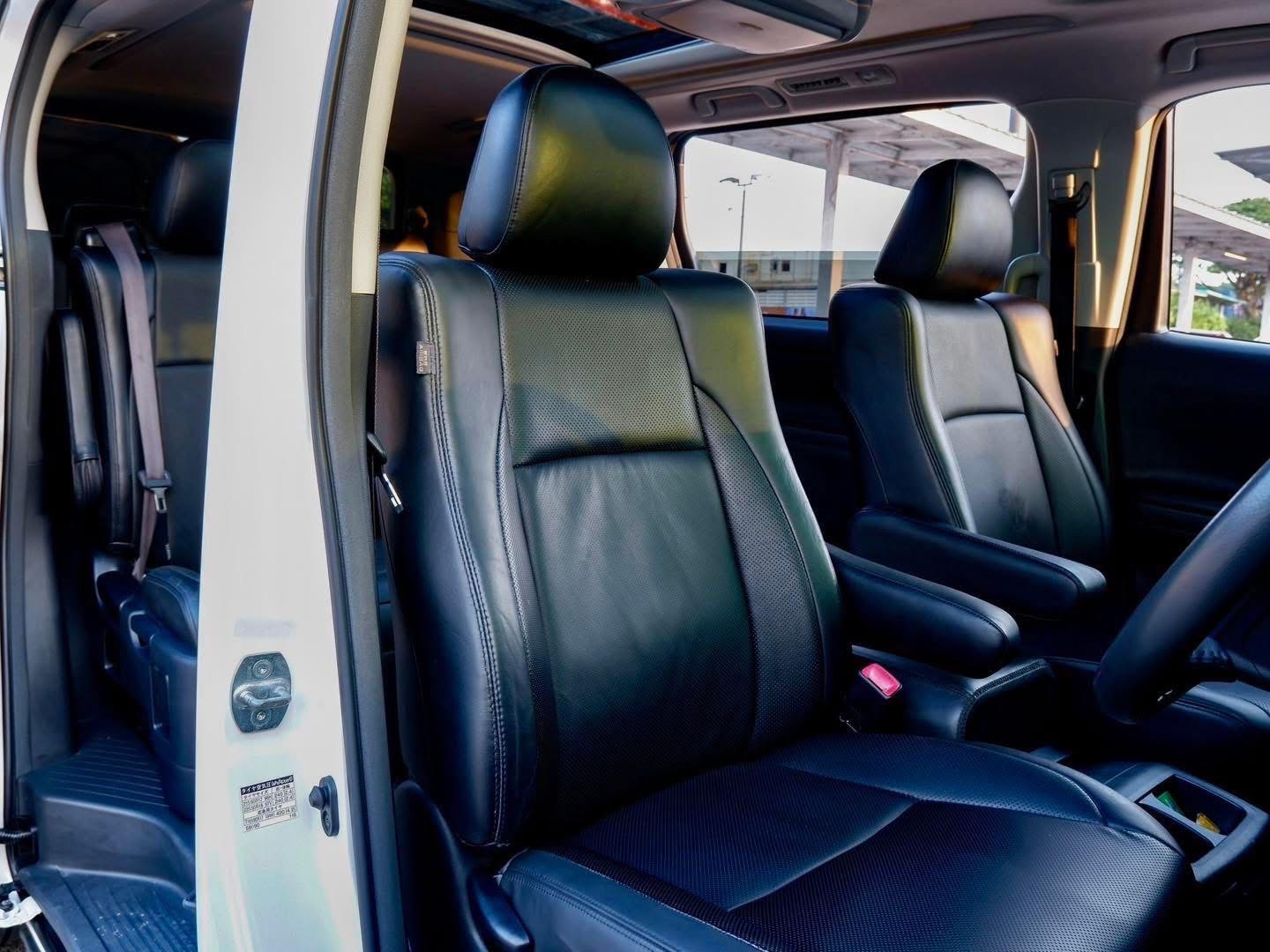 Toyota Vellfire 2.4 Z-Edition ปี 2010