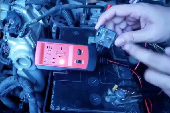 เครื่องทดสอบรีเลย์อัตโนมัติ