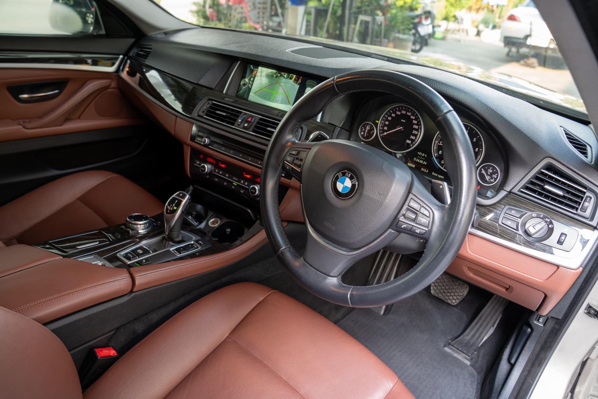 BMW 528i F10 LCI M Sport ปี 2016