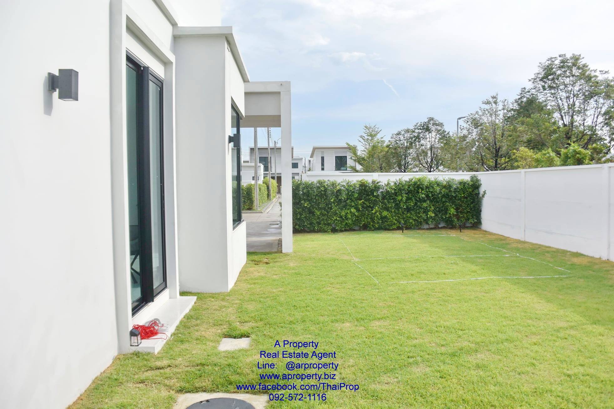 ขาย บ้านแฝดหลังมุม COMO Bianca - Bangna