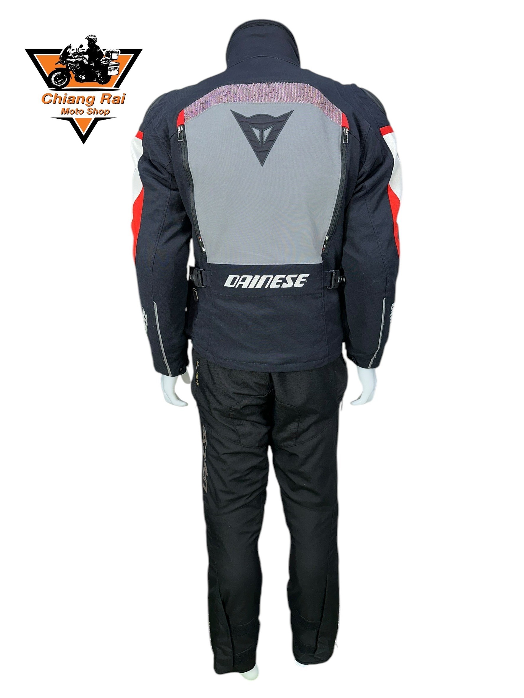 ชุดสำหรับขี่มอเตอร์ไซด์ (มือสอง) SET 027 ชุดทัวริ่ง เสื้อการ์ด + กางเกง ยี่ห้อ***dainese***