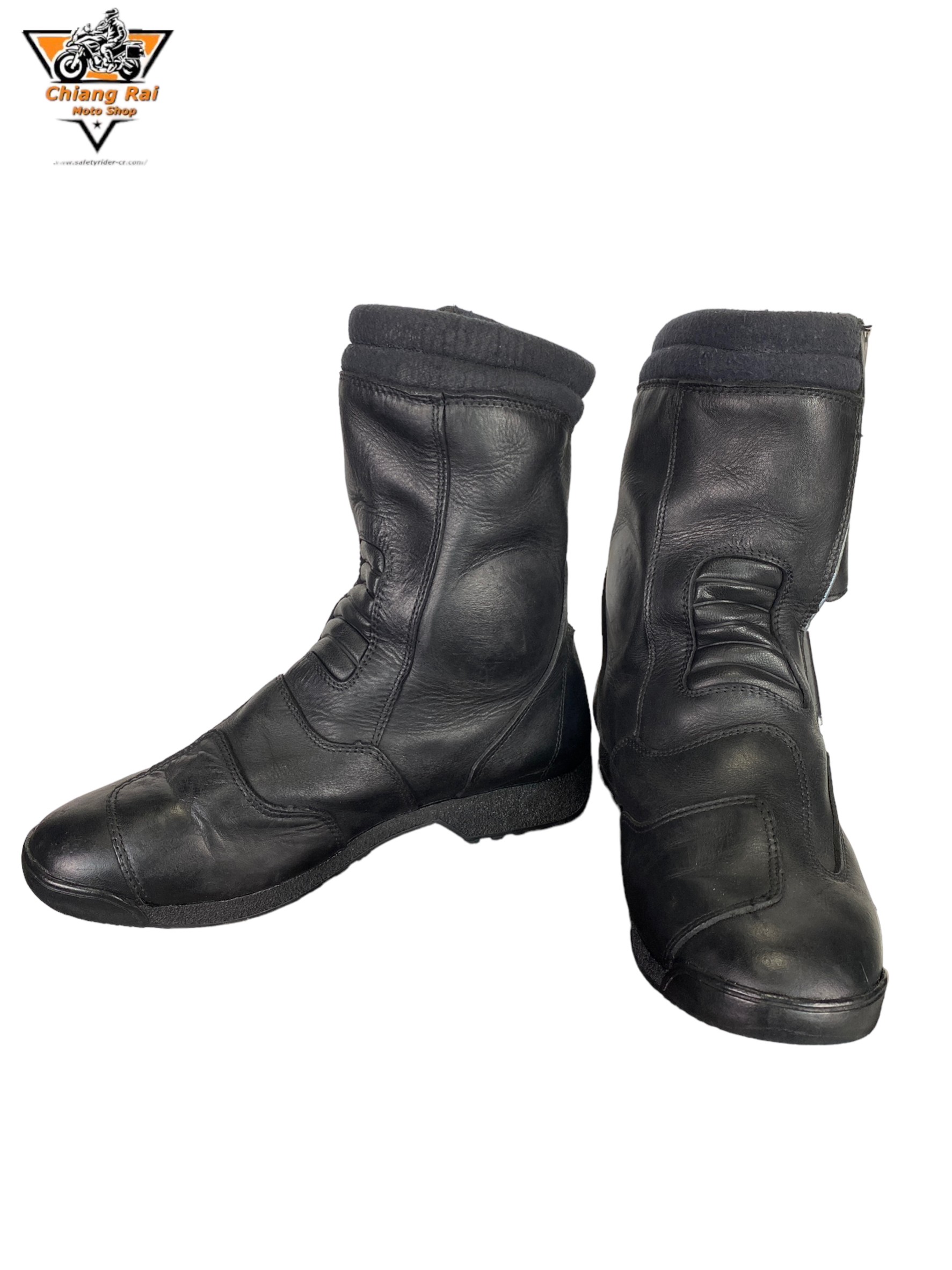 รองเท้าขี่มอเตอร์ไซด์( มือสอง) RCBS-174 Size ขนาดจากป้าย 41:EUR / 7:UK / 25.4:Cm.(VENDRAMINI)