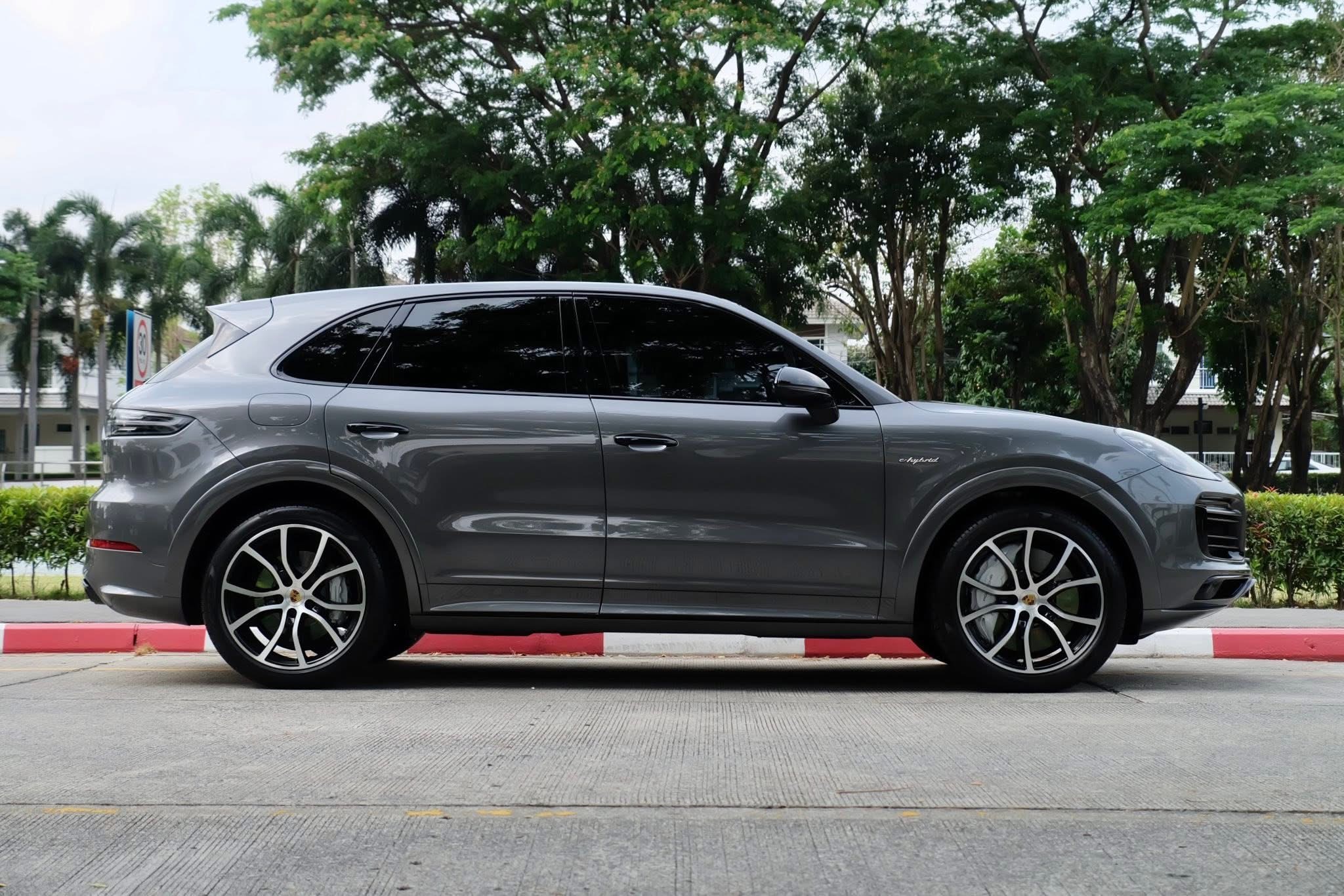Porsche Cayenne 3.0 E-Hybrid ปี 2021