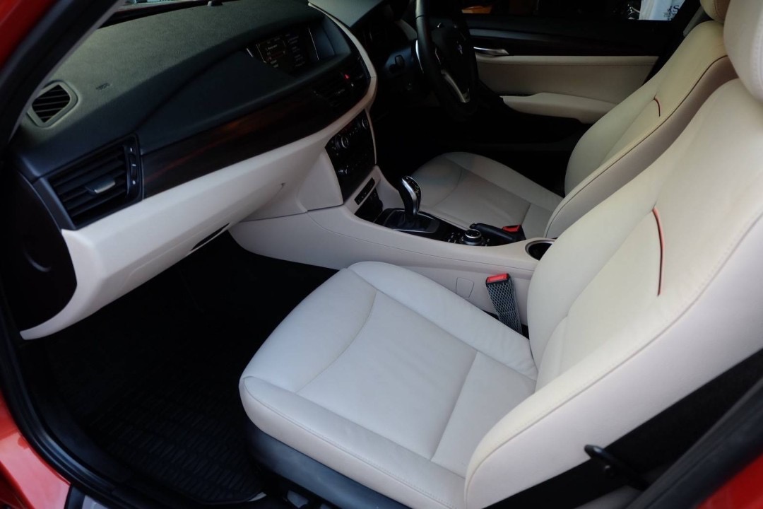 BMW X1 sDrive20d xLine 2.0 Top ปี 2015