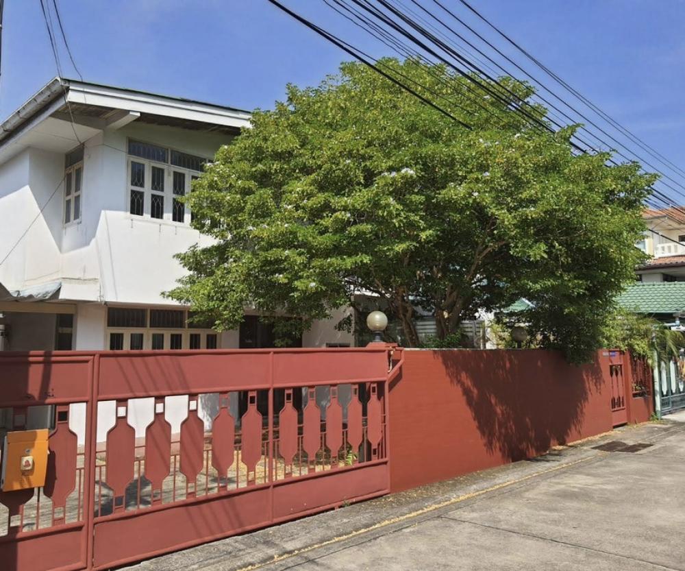 ให้เช่าบ้าน เดี่ยว 2 ชั้น Town in Town ลาดพร้าว