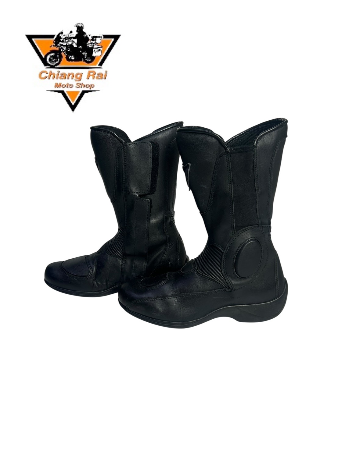 รองเท้าขี่มอเตอร์ไซด์( มือสอง) RCBT-106 Size ขนาดจากป้าย 42:EUR / 8:UK / 26.5:Cm.(Dainese)