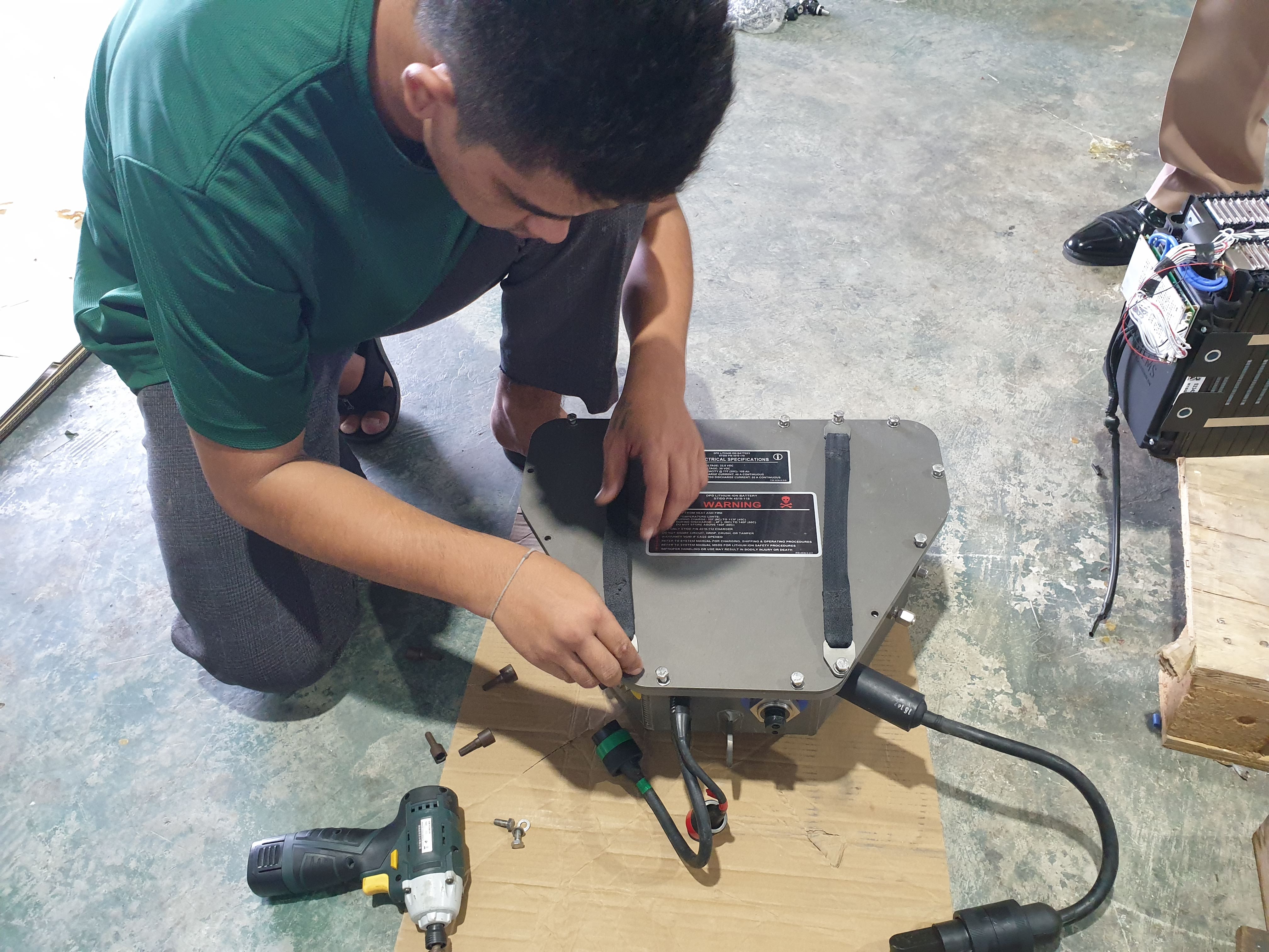 Drive Propulsion Device DPF lithium battery module ซ่อมแบตเตอรี่ยานยนต์ช่วยดำน้ำของหน่วยซีล ระบบแบตเตอรี่ใช้งานใต้น้ำ