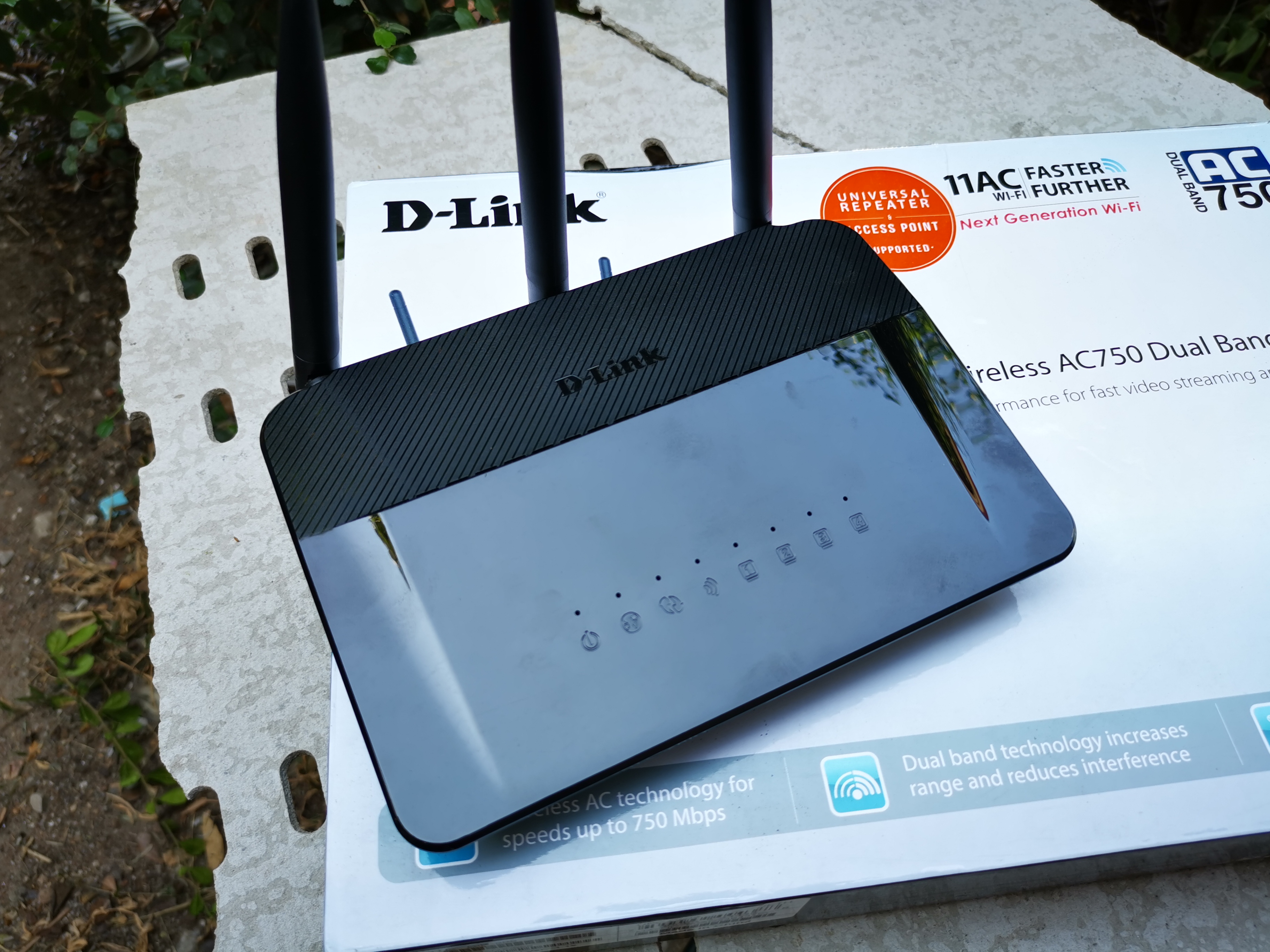 Router D-LINK (DIR-809) Wireless AC750 Dual Band