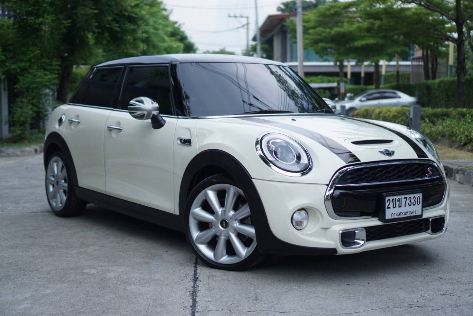 Mini cooper S f55 Hatch 5 Door ปี 2015