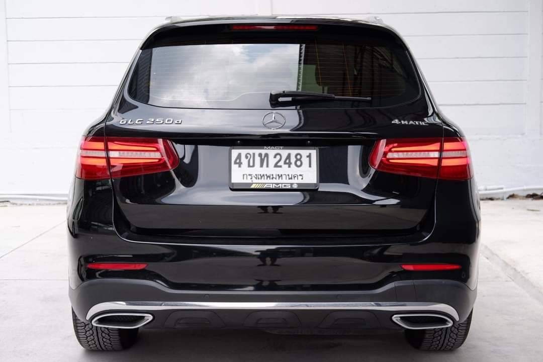 BENZ GLC250d AMG ปี 2016 จด 2017