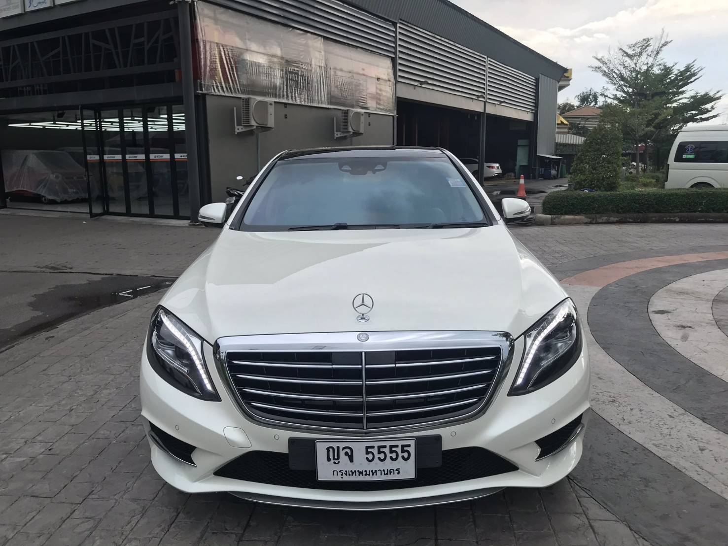Mercedes Benz S350 d 3.0 W222 AMG Dynamic สีขาว daimond white-metallic ปี 2015