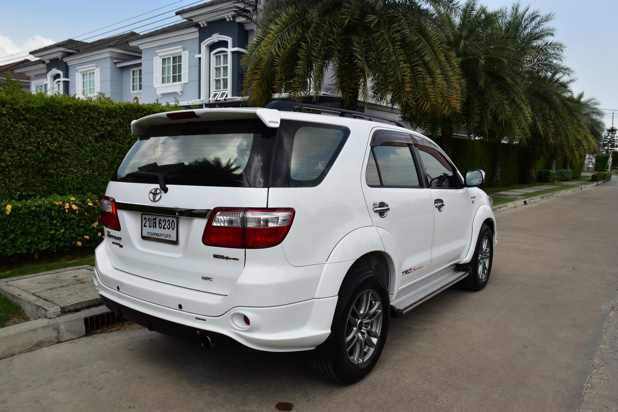 TOYOTA FORTUNER 3.0V 4WD TRD Sportivo TRD ปี2010