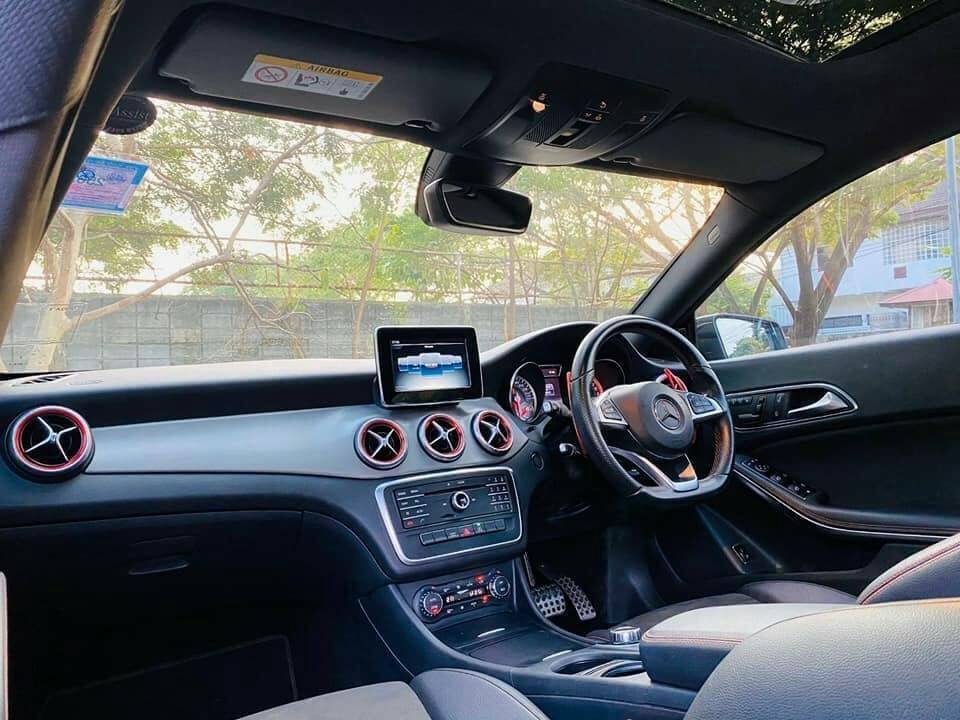 MERCEDES BENZ CLA250 โฉม W117 ปี 2017