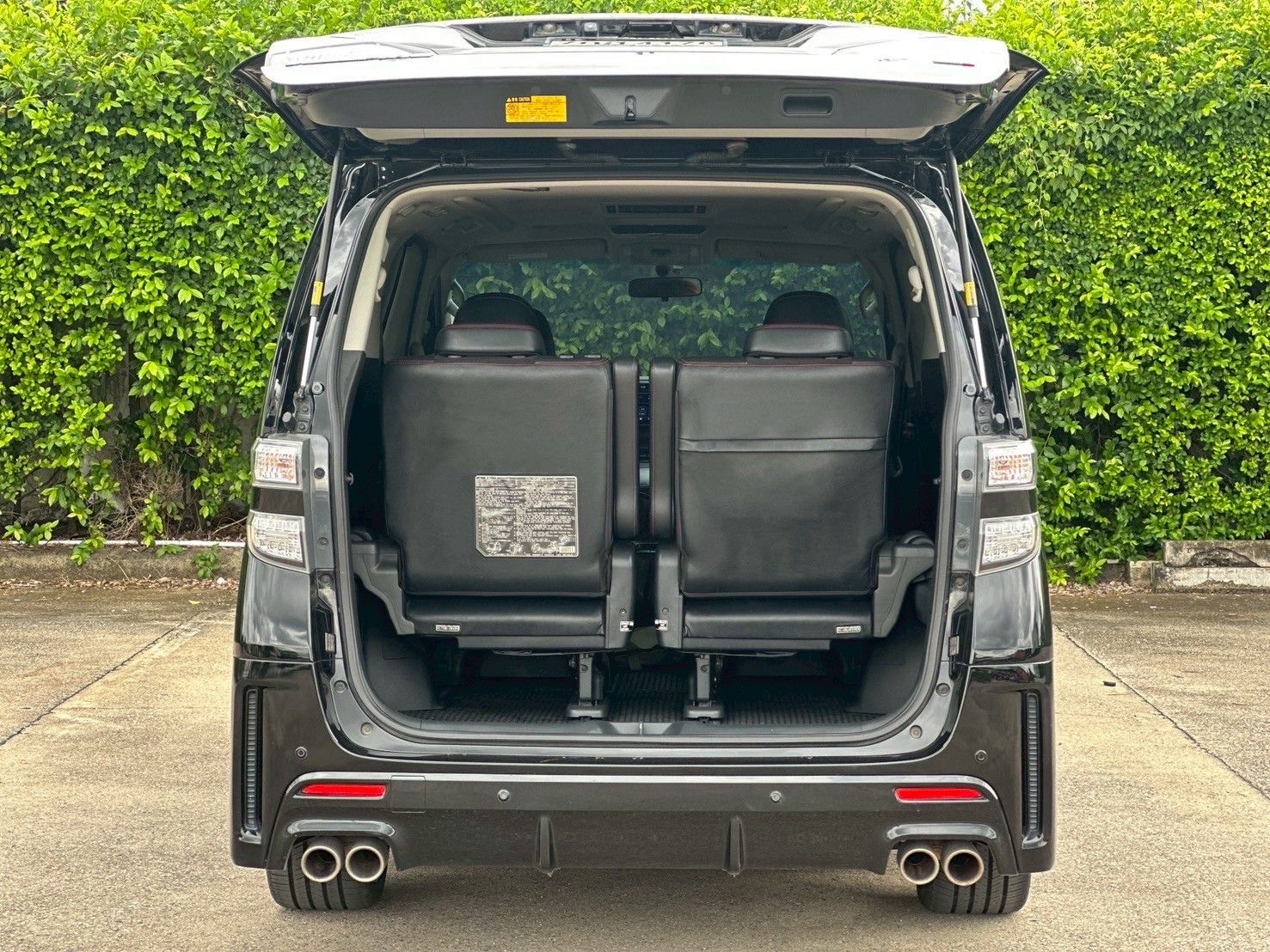 Toyota Vellfire 2.4 GS ปี 2013