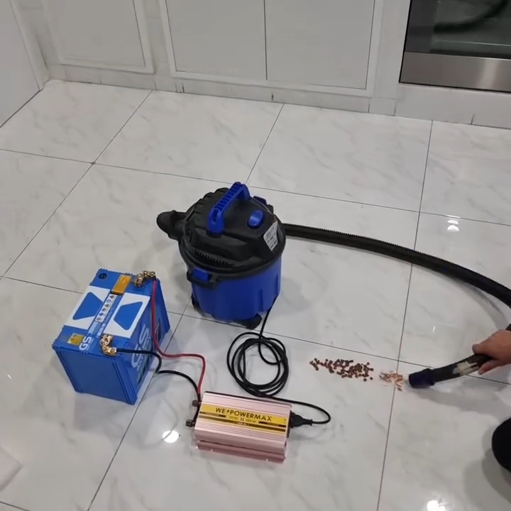 ตัวแปลงไฟ 12V เป็นไฟบ้าน 220V ขนาด 3,000W ยี่ห้อ WE POWER MAX