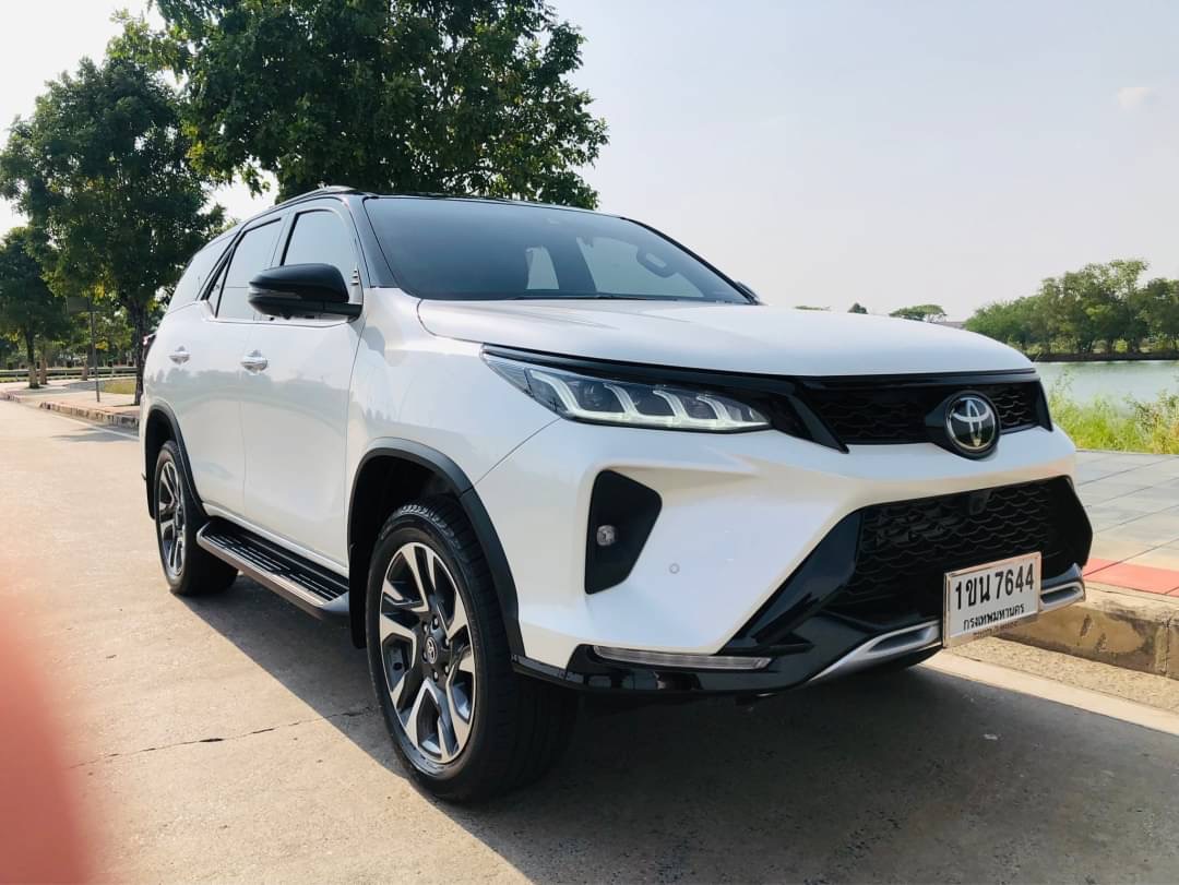 NEW TOYOTA FORTUNER LEGENDER 2.8 V 4WD ปี 2020