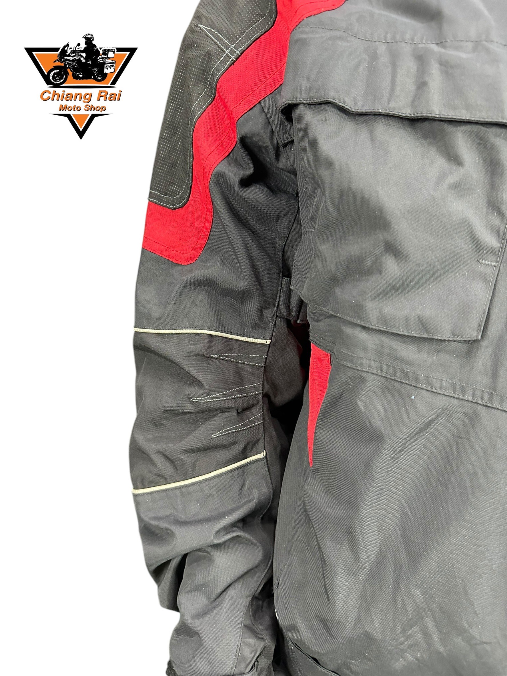 เสื้อขี่มอเตอร์ไซด์( มือสอง) CRSB 003 : อก 46" ยาว 26" (L) **BERING**