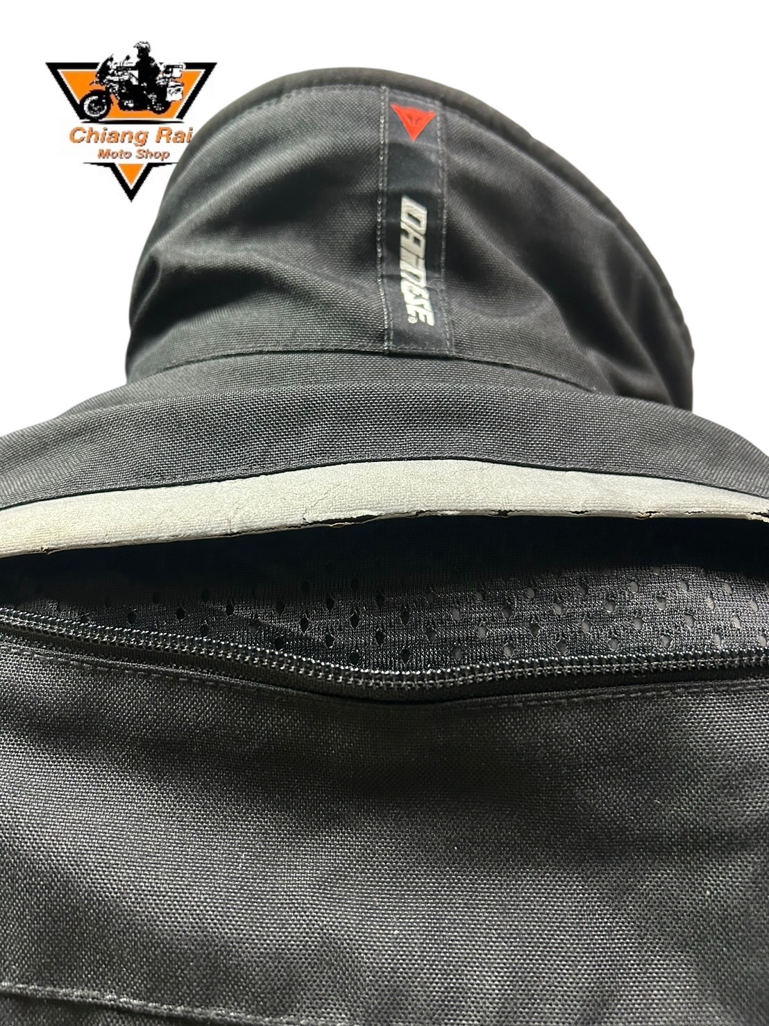 เสื้อขี่มอเตอร์ไซด์( มือสอง) RCTA 769 อก 50" ยาว 29 (XL) **Dainese**