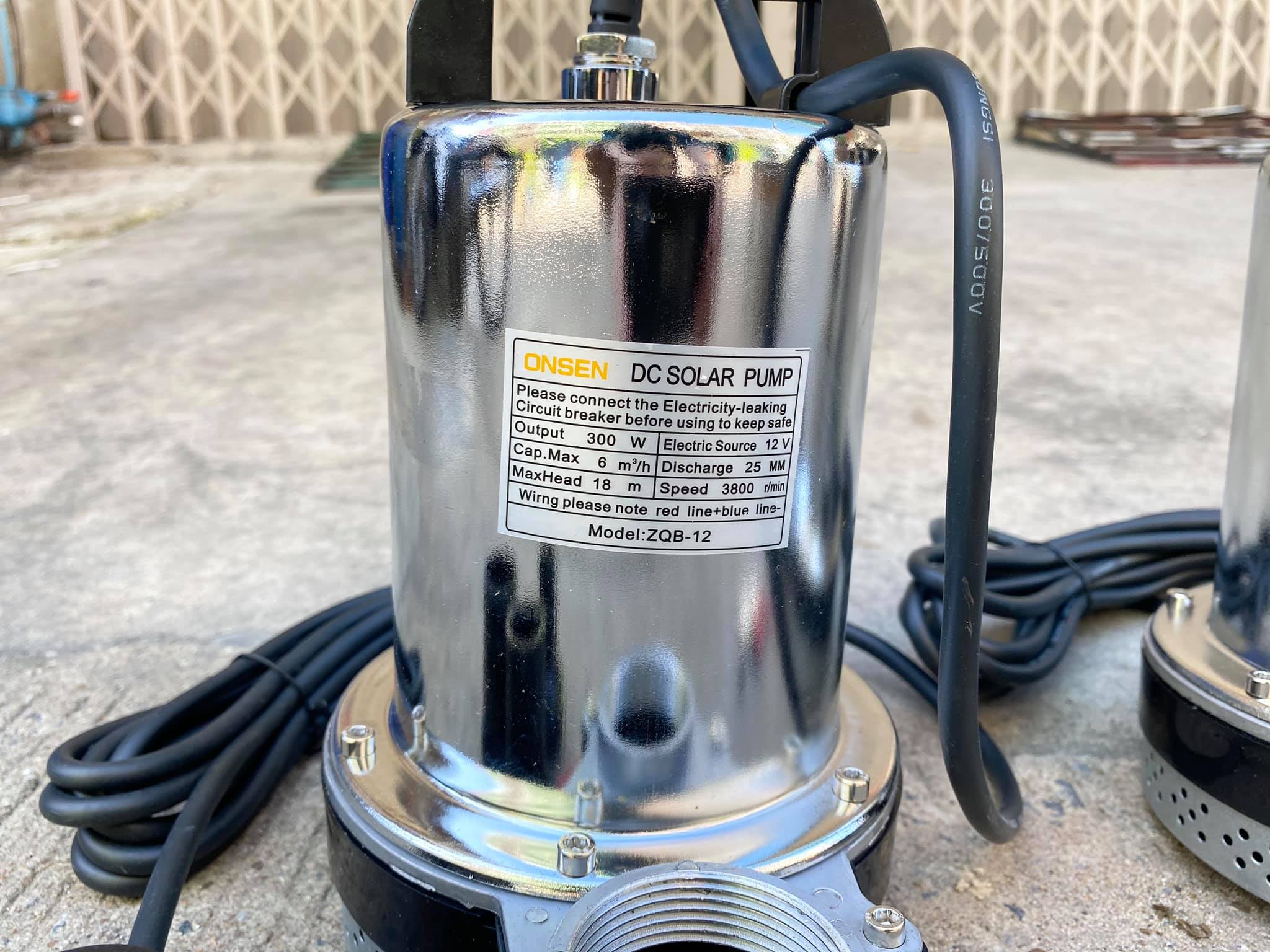 ไดโว่แสตนเลส ONSEN มี 2 รุ่นให้เลือก 12V หรือ 24V ท่อพลาสติก 3 ขนาด 1 นิ้ว /1.5 นิ้ว / 2 นิ้ว สายไฟยาว 5 เมตร แถมตัวคีบแบต 1คู่