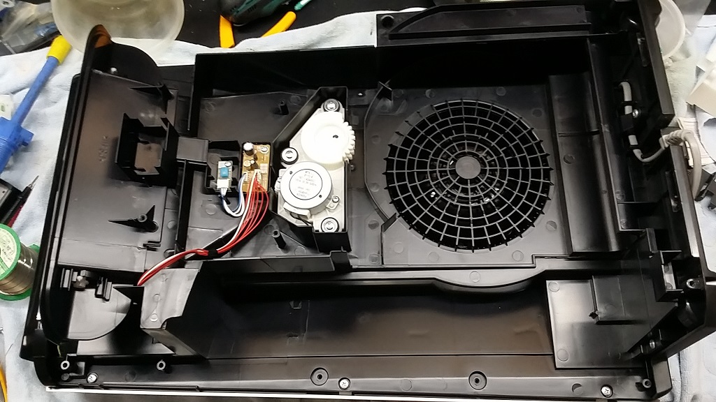 ซ่อมเครื่องฟอกอากาศ ยี่ห้อ SHARP รุ่น KC-G50-W อาการซ๊อตเนื่องจากใช้ไฟ 220V