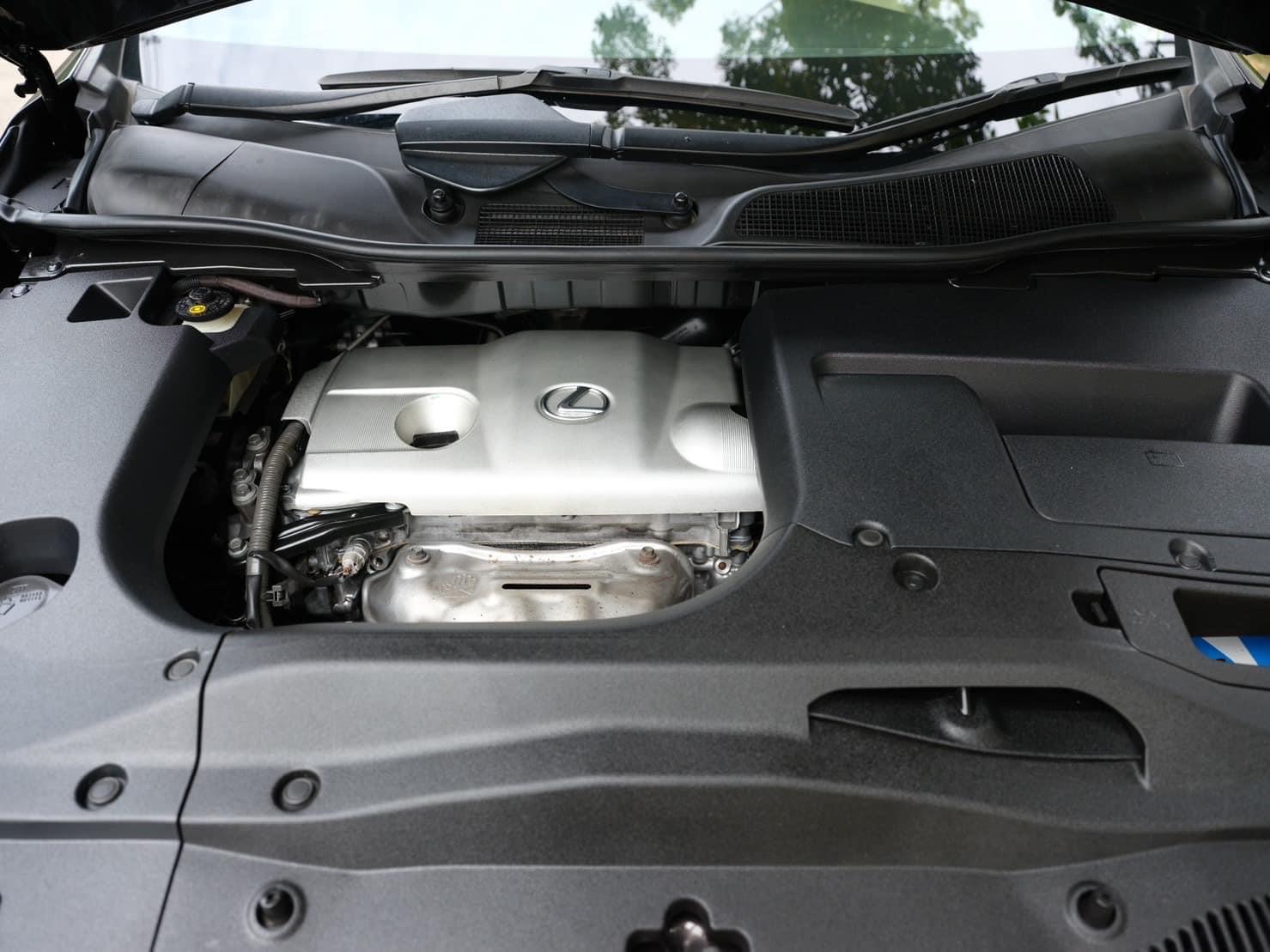 Lexus RX270 Premium Package (Sunroof) ปี 2011