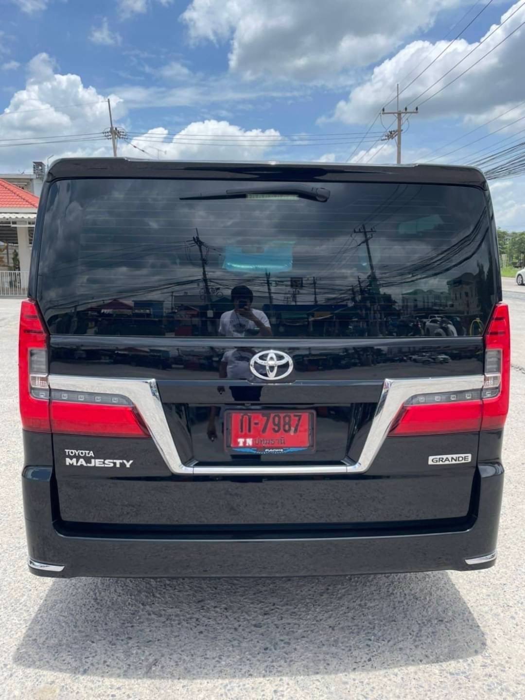 Toyota Majesty 2.8 Grande รุ่นท็อป ปี2020