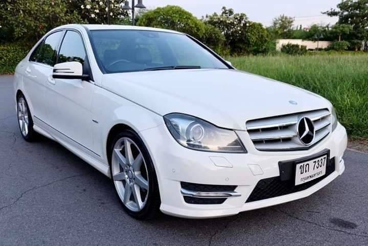 Mercedes Benz W204 C180 CGI Turbo AMG Package ปี 2013