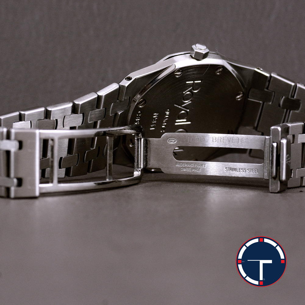 **ขายแล้ว** AP (Audemars Piguet) Royal Oak Ref.56175 Stainless Steel Quartz ขนาด 33 mm