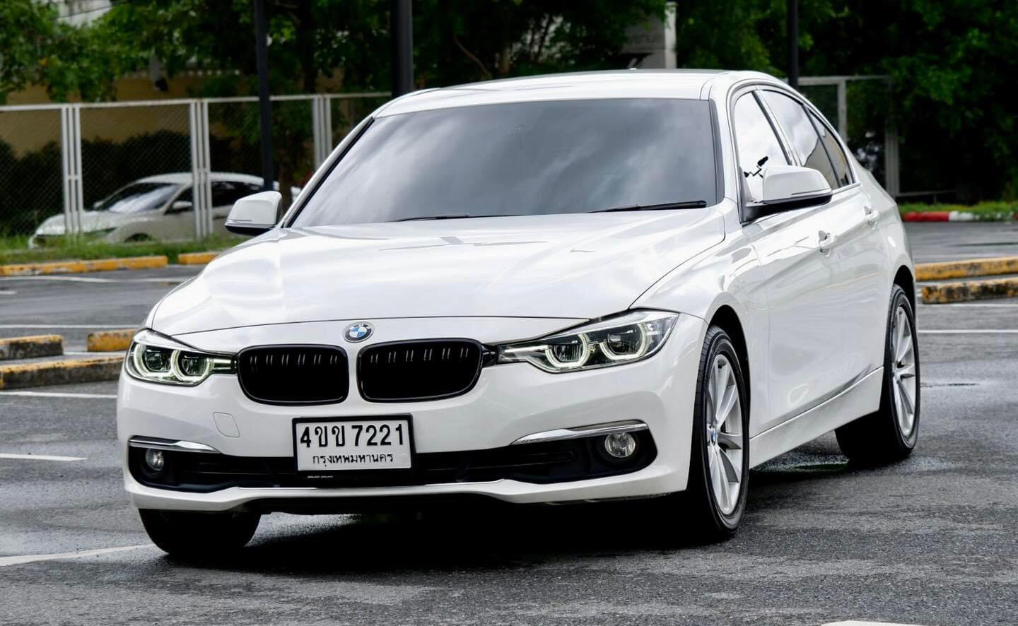 BMW F30 320I LCI Minorchnage ปี 2016
